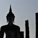 タイ レンタカー旅〜１４仏像も顔が命