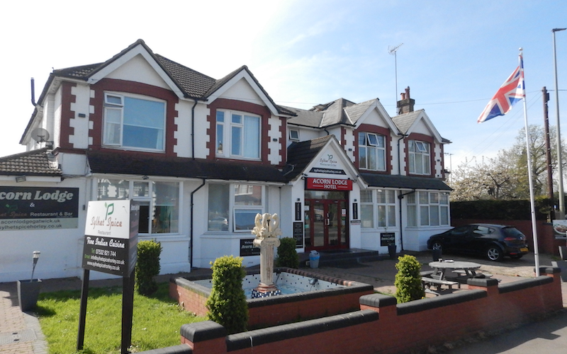 Acorn Lodge Gatwick(ホーリー)