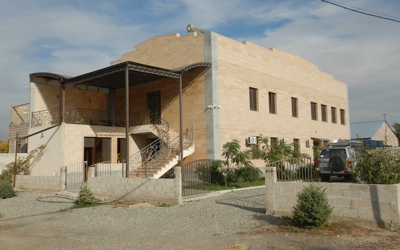 RUBENYAN GUEST HOUSE（アルタシャト）