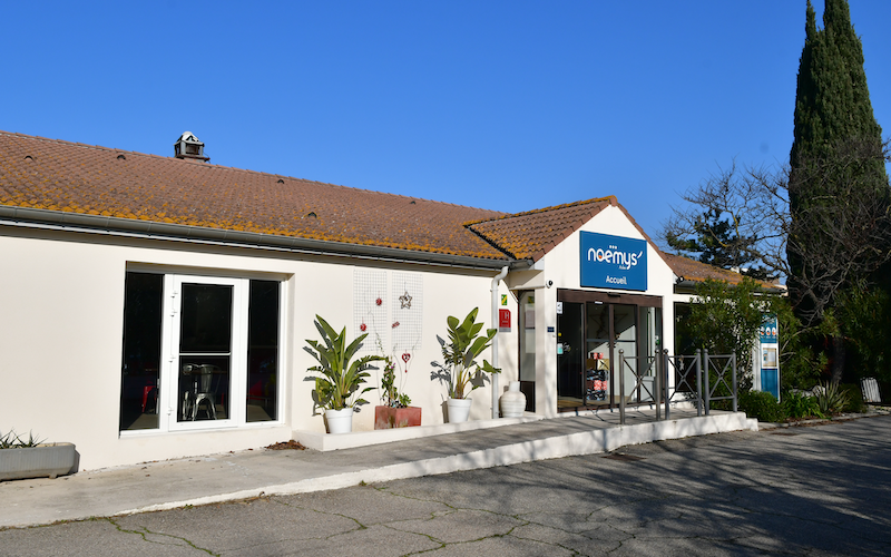 Noemys ARLES（アルル）